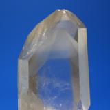 Quartz<br />Mount Ida, Montgomery County, Arkansas, USA<br />4.5 x 2.5 cm<br /> (Author: Don Lum)