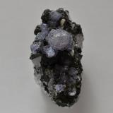 Fluorita<br />Minas da Panasqueira, Aldeia de São Francisco de Assis, Covilhã, Castelo Branco, Cova da Beira, Centro, Portugal<br />6,8 x 3,7 x 3,5 cm<br /> (Autor: Raul S. Llorente)