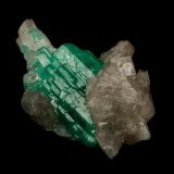 Beryl (variety emerald), Calcite, Quartz<br />La Pita mining district, Municipio Maripí, Western Emerald Belt, Boyacá Department, Colombia<br />21x35mm, cluster=20mm long<br /> (Author: Fiebre Verde)