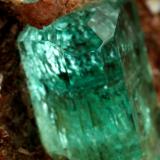 Beryl (variety emerald), Calcite, PyriteChivor (distrito minero), Mina Buena Vista, Municipio Ubalá, Cinturón Esmeraldífero Oriental, Departamento Cundinamarca, Colombia30x12x42mm, main xl=13x5mm (Author: Fiebre Verde)