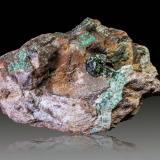 Libethenita<br />Mina Novísimo San Fernando, Cortijo Traslasierra, Oliva de Mérida, Comarca Tierra de Mérida-Vegas Bajas, Badajoz, Extremadura, España<br />88 x 54mm. Tamaño de cristal: 8 mm<br /> (Autor: Manuel Mesa)