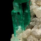 Beryl (variety emerald), Calcite<br />Coscuez mining district, Municipio San Pablo de Borbur, Western Emerald Belt, Boyacá Department, Colombia<br />30x49x29mm, xl=9x4mm<br /> (Author: Fiebre Verde)