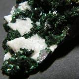 Brochantite<br /><br />45x25mm<br /> (Author: Heimo Hellwig)