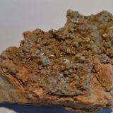 Piromorfita<br />Concesión Resuperferolítica, Cerro de la Canaleja, Santa Eufemia, Comarca Los Pedroches, Córdoba, Andalucía, España<br />8,6 x 6,6 x 3 cm<br /> (Autor: Raul S. Llorente)