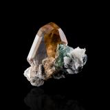 Topaz<br />Dassu, Braldu Valley, Shigar District, Gilgit-Baltistan (Northern Areas), Pakistan<br />5.0 x 6.0 x 6.5 cm<br /> (Author: MIM Museum)