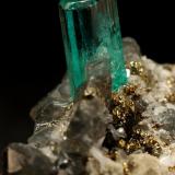 Beryl (variety emerald),  Calcite, Pyrite<br />Chivor mining district, Municipio Chivor, Eastern Emerald Belt, Boyacá Department, Colombia<br />19x14x21mm, xl=7mm<br /> (Author: Fiebre Verde)