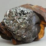Pirolusita<br />Sierra del Aljibe, Aliseda, Comarca Tajo-Salor Almonte, Cáceres, Extremadura, España<br />58x47x52 mm<br /> (Autor: Juan Espino)