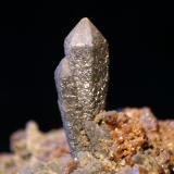 Cuarzo (variedad prasio)<br />Sinerechenskoe, Primorsky Krai, Rusia<br />Cristal 3 cm de largo<br /> (Autor: chatero15)