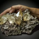 CalcitaElmwood Mine, Carthage, Central Tennessee Ba-F-Pb-Zn District, Smith County, Tennessee, USA200 x 108 mm. Peso 1350 g (Autor: Manuel Mesa)