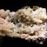 Stilbite-Ca<br />Starnitsa deposit, Davidkovo ore field, Rhodope Mountains, Smolyan Oblast, Bulgaria<br />3.6 x 5.2 cm<br /> (Author: crosstimber)