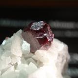 Cinabrio<br />Provincia Hunan, China<br />40x25 mm<br /> (Autor: Ignacio)