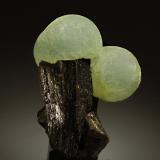 Prehnite on EpidoteLabores en Djouga, Bendougou, Commune Diakon, Arrondissement Diakon, Cercle Bafoulabé, Region Kayes, Mali3.0 x 4.5 cm (Author: crosstimber)