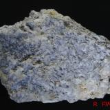 Bismuto<br />Mina San Rafael, Cardeña, Comarca Los Pedroches, Córdoba, Andalucía, España<br />5 x 4 x 3 cm<br /> (Autor: Ricardo Fimia)