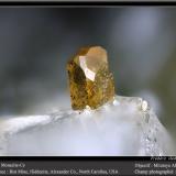 Monazite-(Ce)Mina Rist, Hiddenite, Condado Alexander, North Carolina, USAfov 2.2 mm (Author: ploum)