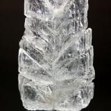 Gypsum (variety selenite)<br />Kansas, USA<br />6.8 x 4.3 x 1.4 cm<br /> (Author: Don Lum)