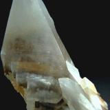Calcita<br />Canteras de mármol, Estremoz, Distrito Évora, Província Alentejo Central, Región Alentejo, Portugal<br />7,5 x 5 x 8 cm.<br /> (Autor: Felipe Abolafia)
