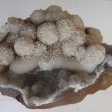 Aragonite on Quartz (variety chalcedony)<br />Ngabu, Chiwawy-Nsanje District, Malawi<br />18 x 12 x 12cm<br /> (Author: Dave van Bladel)