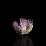 Adamite (variety manganoan adamite)Ojuela Mine, Mapimí, Municipio Mapimí, Durango, Mexico3,5	x	2,5	x	2,5	cm (Author: MIM Museum)