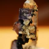 Fluorite, Fluorapatite, QuartzMinas da Panasqueira, Aldeia de São Francisco de Assis, Covilhã, Castelo Branco, Cova da Beira, Centro, Portugal5 cm x 1.5 cm (Author: Enrique Llorens)