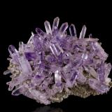 Quartz (variety amethyst)<br />Piedra Parada (Las Vigas), Municipio Tatatila, Veracruz (Veracruz de Ignacio de la Llave), Mexico<br />14,5	x	13,5	x	5,0	cm<br /> (Author: MIM Museum)