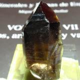 Cuarzo (variedad ahumado)<br />Zona Paso de San Gotardo, Macizo Central San Gotardo, Leventina, Ticino (Tessin), Suiza<br />20x40 mm<br /> (Autor: Ignacio)