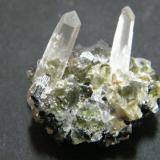 Quartz, Fluorite<br />Erongo Mountain, Usakos, Erongo Region, Namibia<br />30x30mm<br /> (Author: Heimo Hellwig)