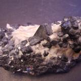 Franklinita<br />Sterling Hill, Ogdensburg, Distrito minero Franklin, Condado Sussex, New Jersey, USA<br />6,5 x 4 x 3,5 cm<br /> (Autor: Antonio Alcaide)