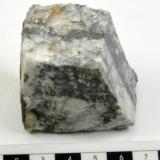 ArsenopiritaArroyo del Puerto de la Acebeda Mine, La Acebeda, Comarca Sierra Norte, Community of Madrid, Spain6 x 5 x 4,5 cm. (Autor: Ramón Jiménez)