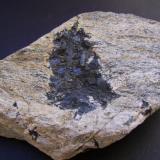 Ferrohornblenda<br />Sierra Nevada, Capileira, Comarca Alpujarra Granadina, Granada, Andalucía, España<br />15 x 8 x 5 cm<br /> (Autor: Antonio Alcaide)